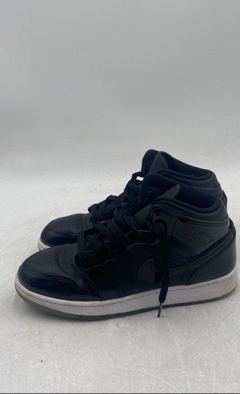 Nike Boys Jordan 1 Mid SE DV1337-004 Black Lace-Up Sneaker Shoes Size 7Y