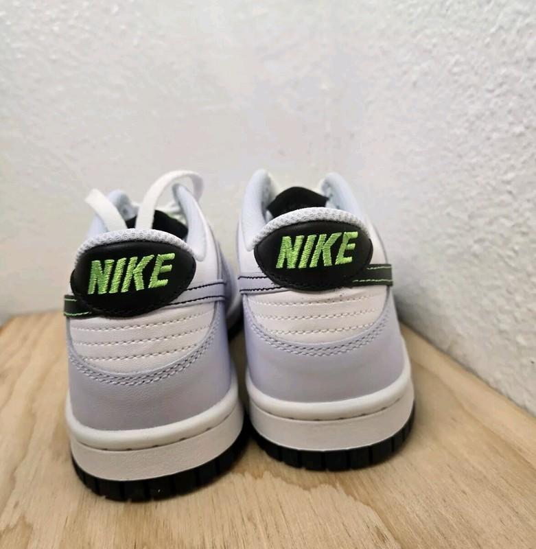 NIKE DUNK LOW (GS) Grey Green Strike Youth Shoes Sneakers FB9109-107. #71