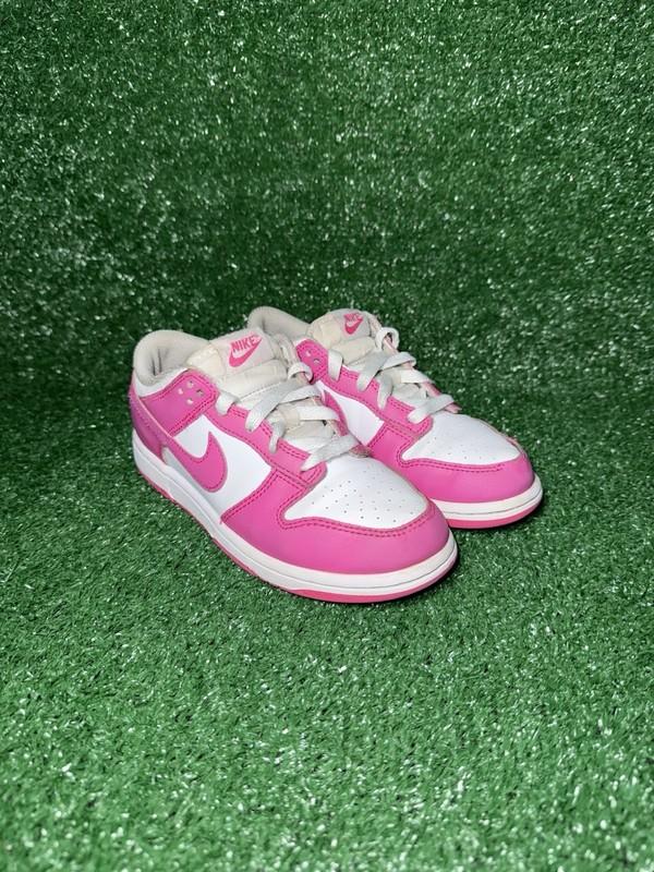 Nike Dunk Low Shoe Youth Size 1.5Y Girls Pink White Shoes Sneakers FB9108-102