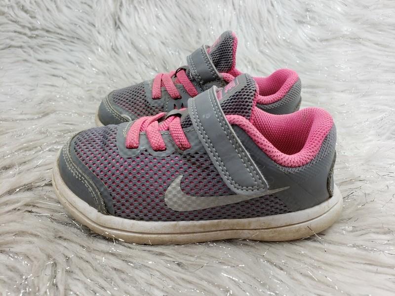 NIKE FLEX 2016 RUN Gray Pink Sneakers Toddler Size US 8C EUR 25