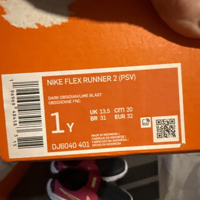 Nike Flex Runner Two Dark Obsidian Lime Blast Size 1