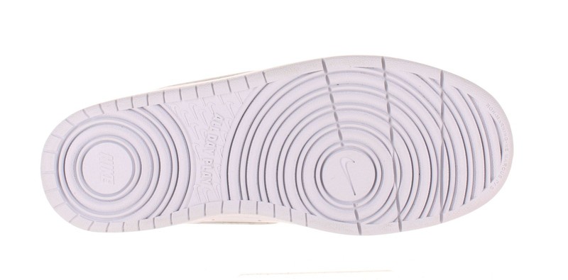 Nike Girls Borough Low White Fashion Sneaker Size 6.5 (7821772)