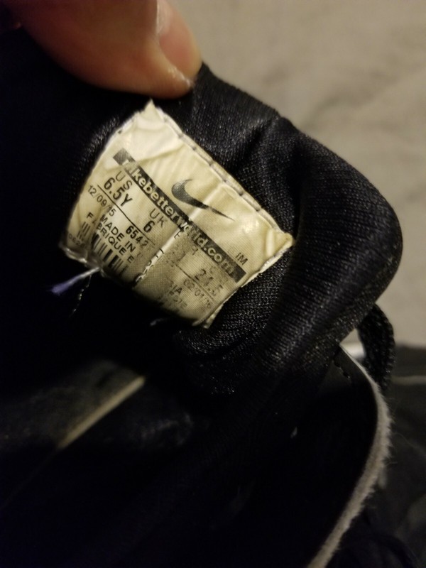 Nike Huarache Sneakers Shoes 6.5 Youth Boys Black White Athletic