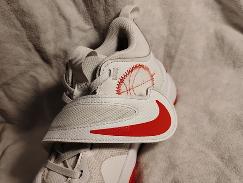NIKE Hustle D 11