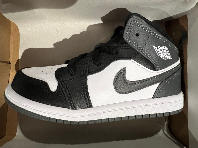 NIKE JORDAN 1 MID (TD) DQ8425 001 SIZE 9C 10C