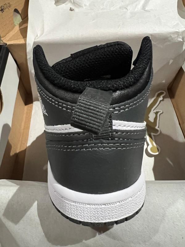 NIKE JORDAN 1 MID (TD) DQ8425 001 SIZE 9C 10C
