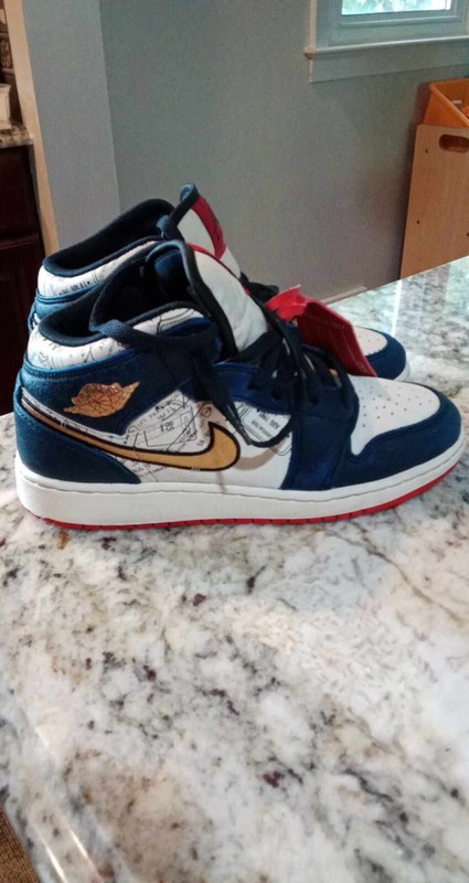 Nike Jordan Boys Shoes Size 5Y