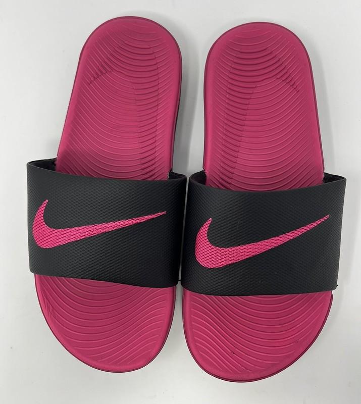 Nike Kawa Girls Slides SANDAL Size 4 Youth Black/Vivid Pink 819353-001 - EUC