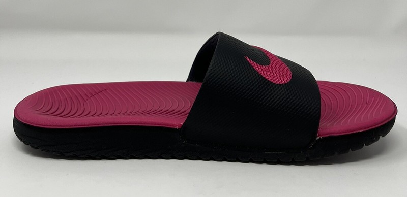Nike Kawa Girls Slides SANDAL Size 4 Youth Black/Vivid Pink 819353-001 - EUC