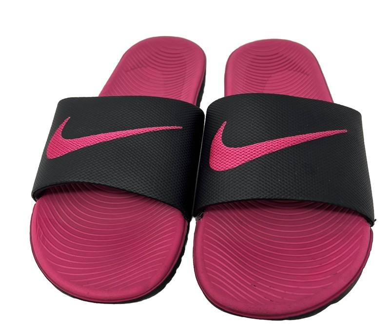 Nike Kawa Girls Slides SANDAL Size 4 Youth Black/Vivid Pink 819353-001 - EUC