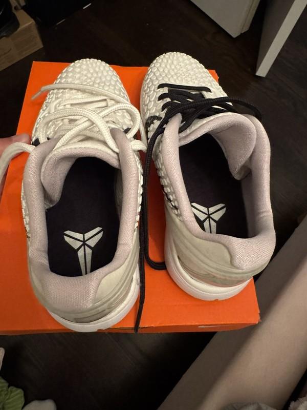 Nike Kobe VI GS Sail Black Light Bone White FV9676-100 Size 3.5y