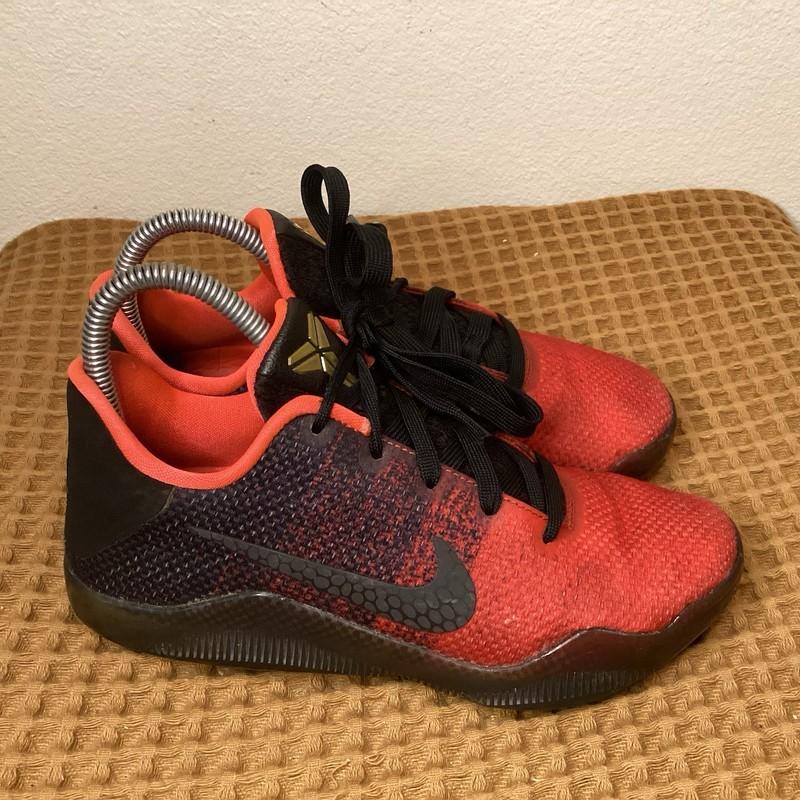 Nike Kobe XI Achilles Heel Youth 4.5Y Basketball Shoe Low 822945-670 Black Red