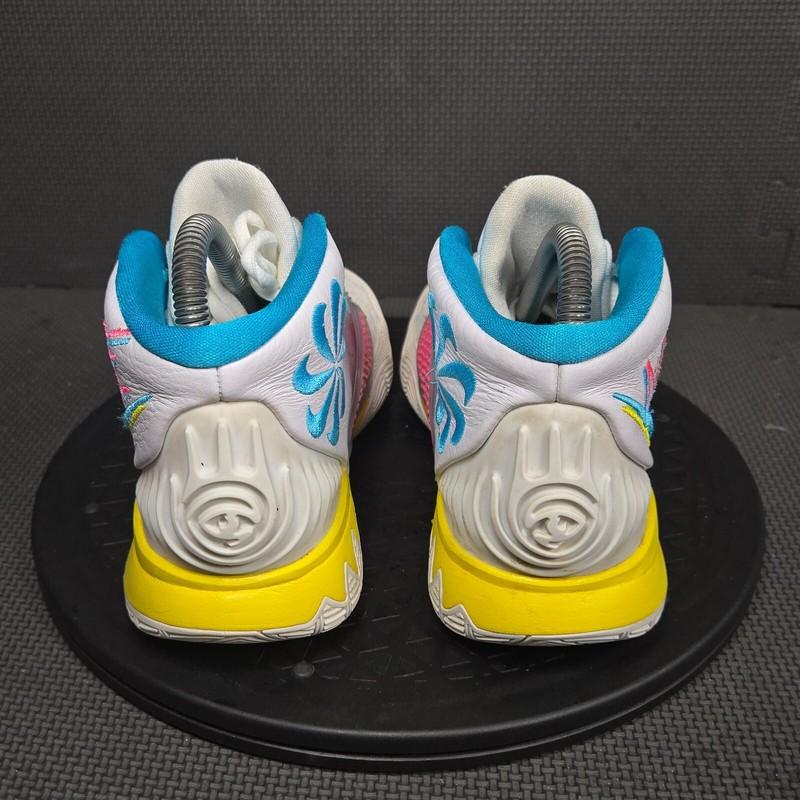 Nike Kyrie 6 Neon Graffiti Basketball Shoes Boys Sz 5 White Athletic Trainers