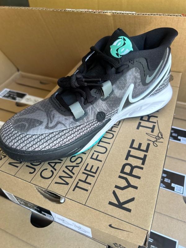 Nike Kyrie 8 Go Gs Black Menta Youth 5.5y Kids