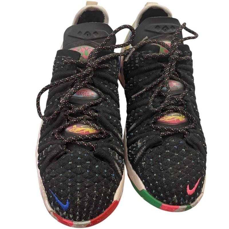 Nike LeBron 18 Basketball Shoes Knitposite Multicolor 5 Youth