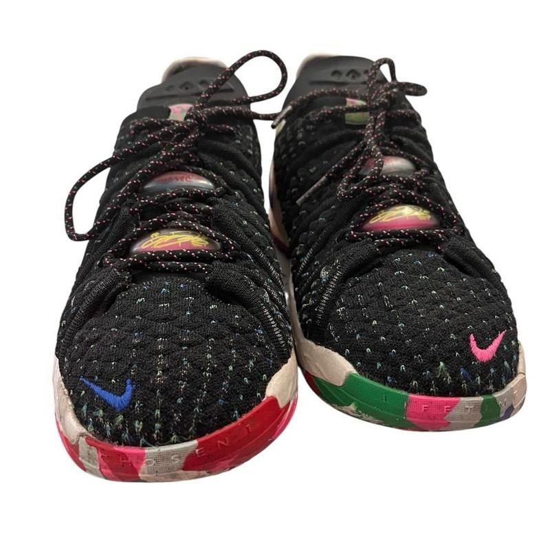 Nike LeBron 18 Basketball Shoes Knitposite Multicolor 5 Youth
