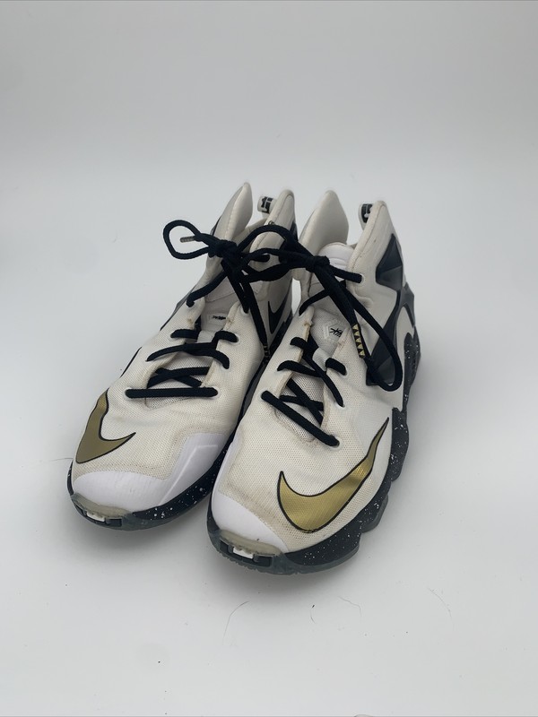 Nike Lebron James XIII Basketball Shoes High Top Boys Sneakers Youth Size 5