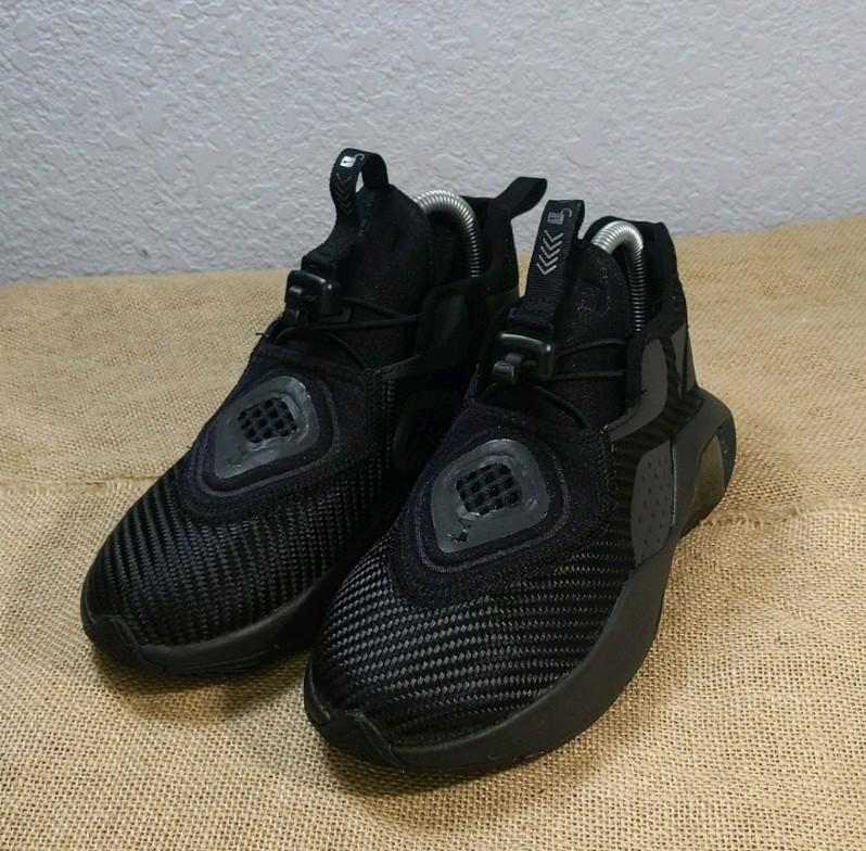 Nike LeBron Soldier 14 Kid's Basketball Shoes Sz 4.5Y Triple Black