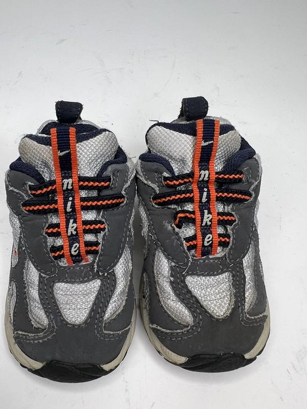 Nike Lot Adjustable Sneakers Sz 4c Grey Black