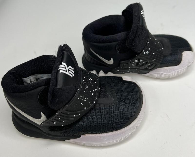 Nike Lot Adjustable Sneakers Sz 4c Grey Black