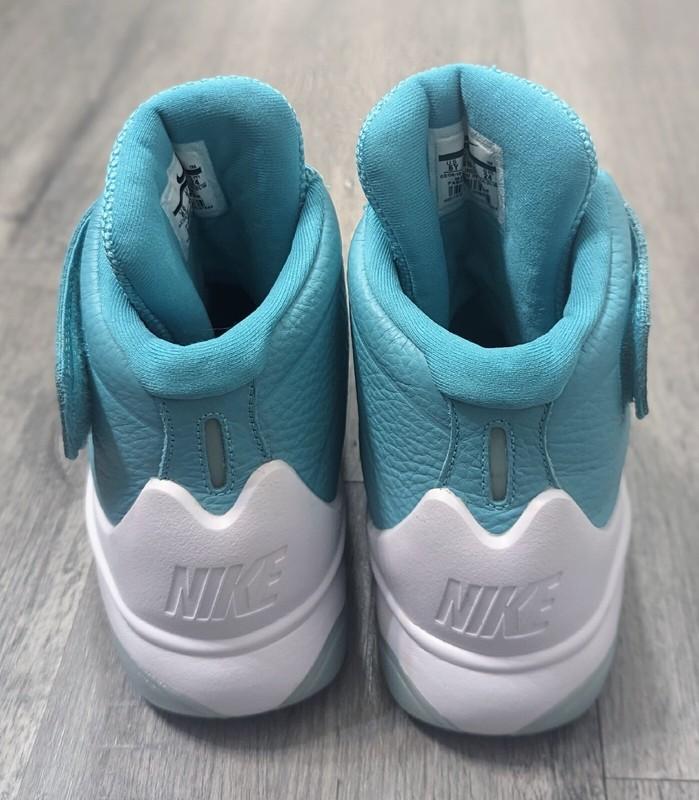 Nike Marxman Hyper Jade Sneakers Size 6Y Pre-owned