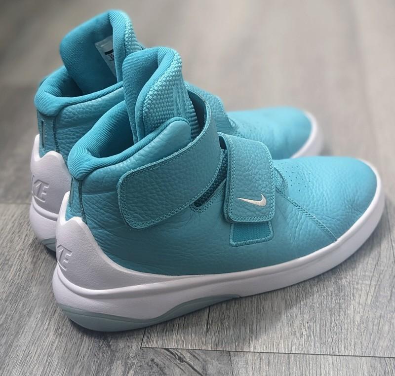 Nike Marxman Hyper Jade Sneakers Size 6Y Pre-owned