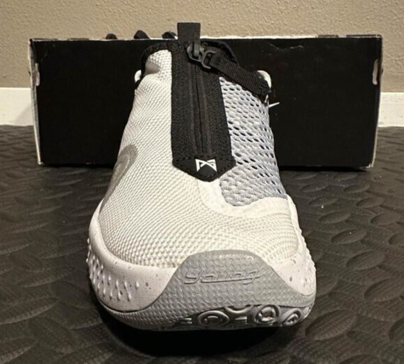 Nike PG 4 Team College White 2020 Athletic Basketball Shoes Youth Size 4.5 $70