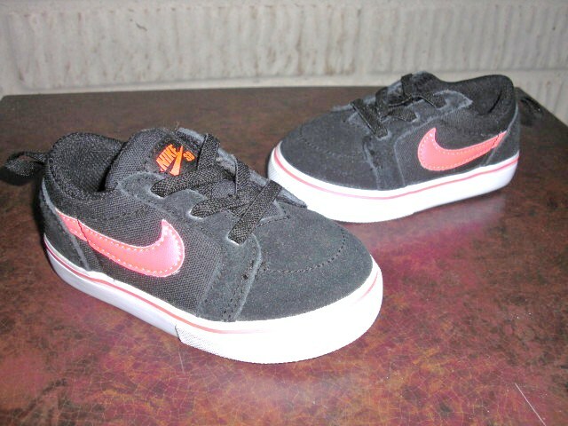 NIKE SATIRE II TD SKATE SHOE BLACK/HOT LAVA/WHITE TODDLER 5C