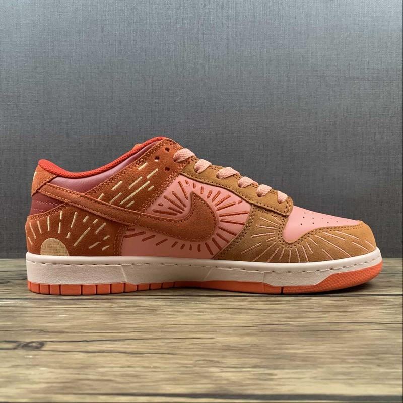 Nike SB Dunk Low DO6723-800