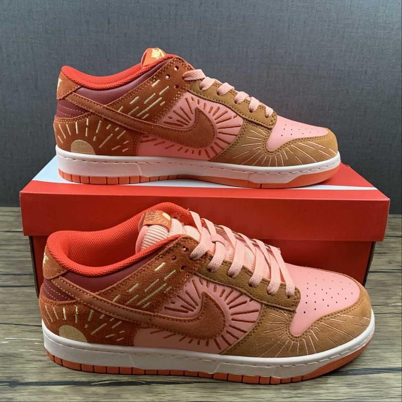 Nike SB Dunk Low DO6723-800