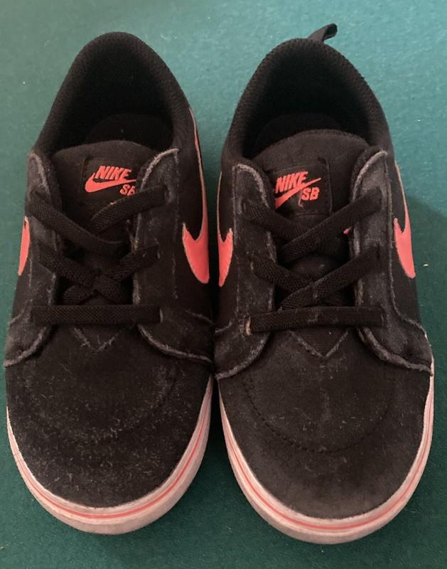 Nike SB Stefan Janoski Kids Shoes Size 10 Color Black 743187-061 Great Condition