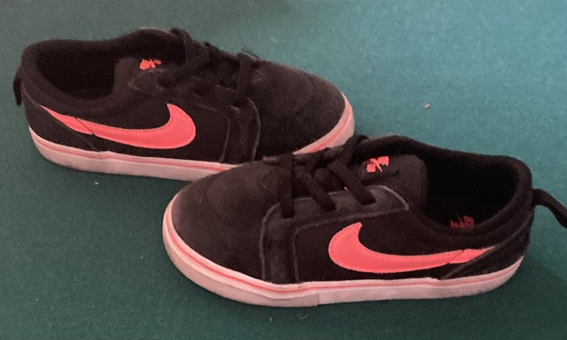 Nike SB Stefan Janoski Kids Shoes Size 10 Color Black 743187-061 Great Condition