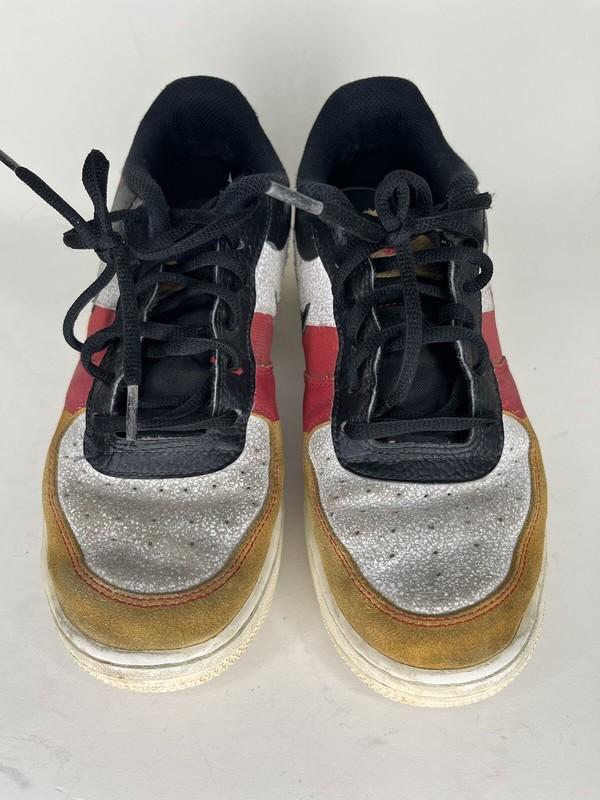 Nike Shoes Sneakers Youth Size 6 Multi Color