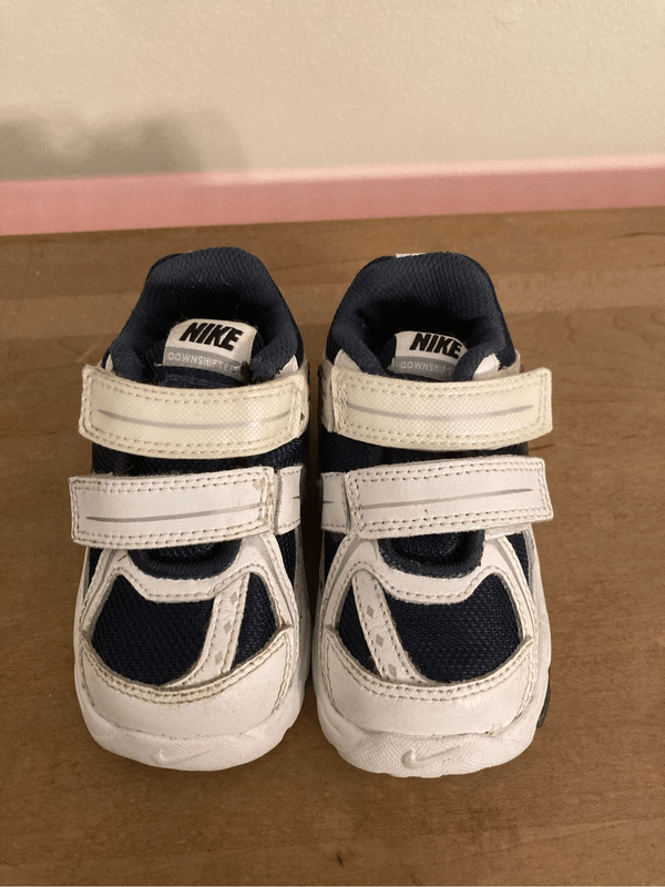 Nike Size 5 Baby Toddler Downshifted Blue White Sneakers Shoes