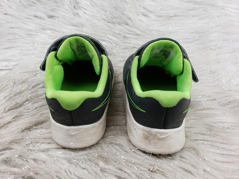 NIKE STAR RUNNER AT1803-004 Gray Green Sneakers Kids Child Size 7C / 23.5