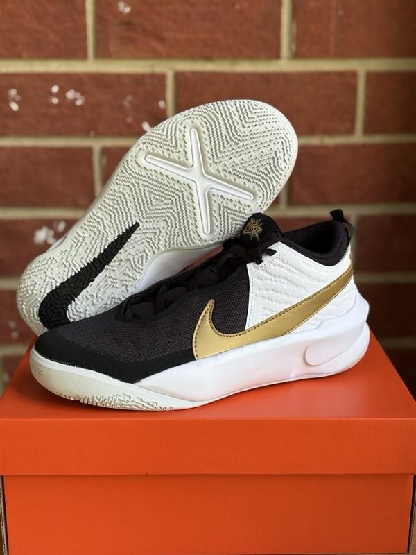 Nike Team Hustle Black White Gold Size 7Y Or 8.5 Womens New Sneakers Shoes