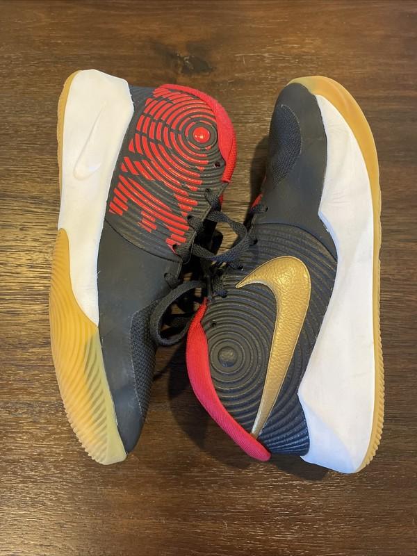 Nike Team Hustle Boys Sneakers Size 4.5