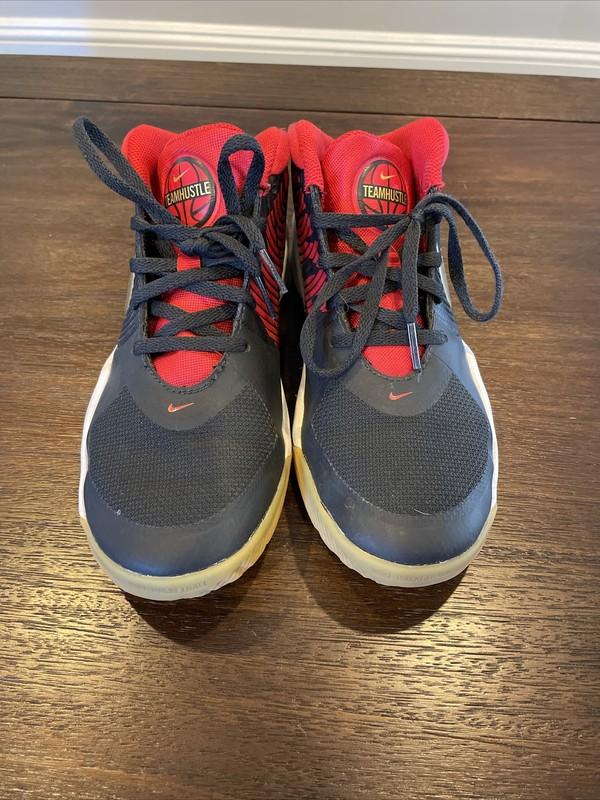 Nike Team Hustle Boys Sneakers Size 4.5