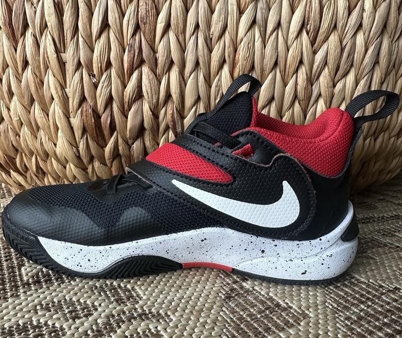 Nike Team Hustle D 11 PS Basketball Shoes Black/Team Red Youth Size 2