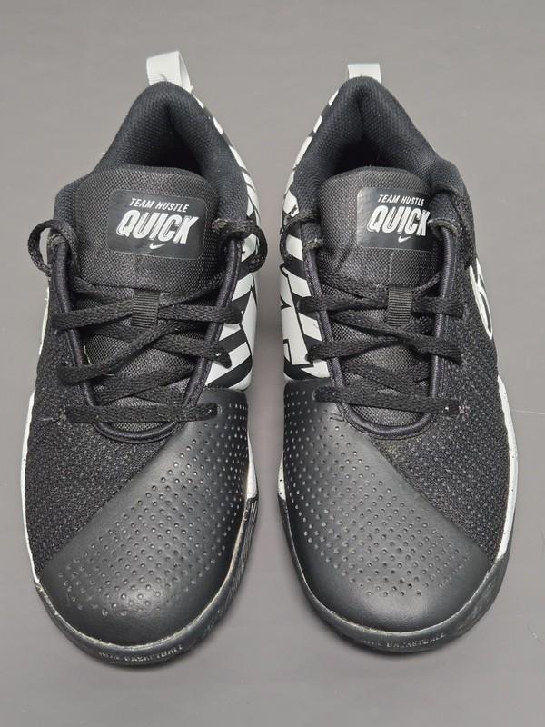 Nike Team Hustle Quick Youth Boys Black BV3236-001 Basketball Shoes Size 7Y