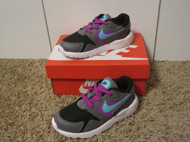 Nike Toddler Boys' LD Victory Shoes 8C - 10C NWT