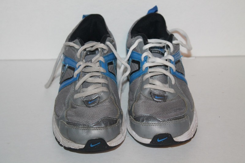 NikeDart 9 Running Shoes #443396-008 Slvr/Glue/Blk Youth Size 5.5 Y