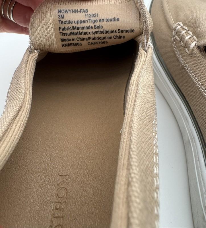Nordstrom Boys Canvas Slip On Boat Shoe EUC Size 3