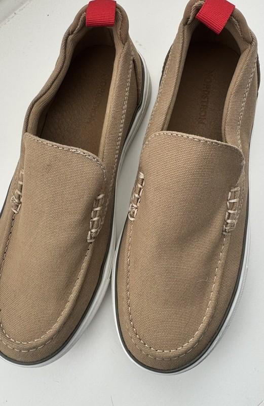 Nordstrom Boys Canvas Slip On Boat Shoe EUC Size 3