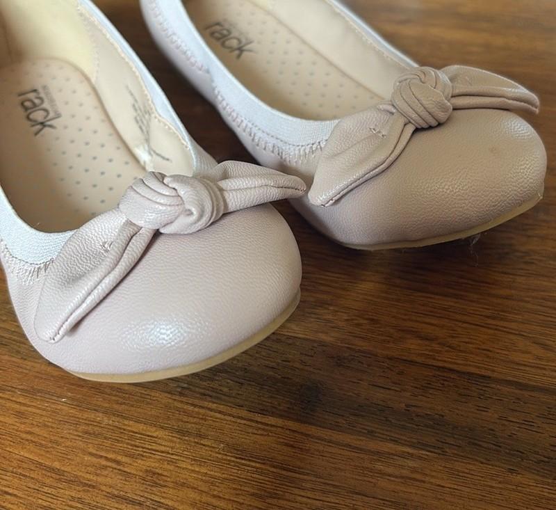 Nordstrom Rack Girls Size 12 - Light Pink Ballet Flats - Bow
