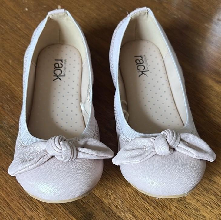 Nordstrom Rack Girls Size 12 - Light Pink Ballet Flats - Bow