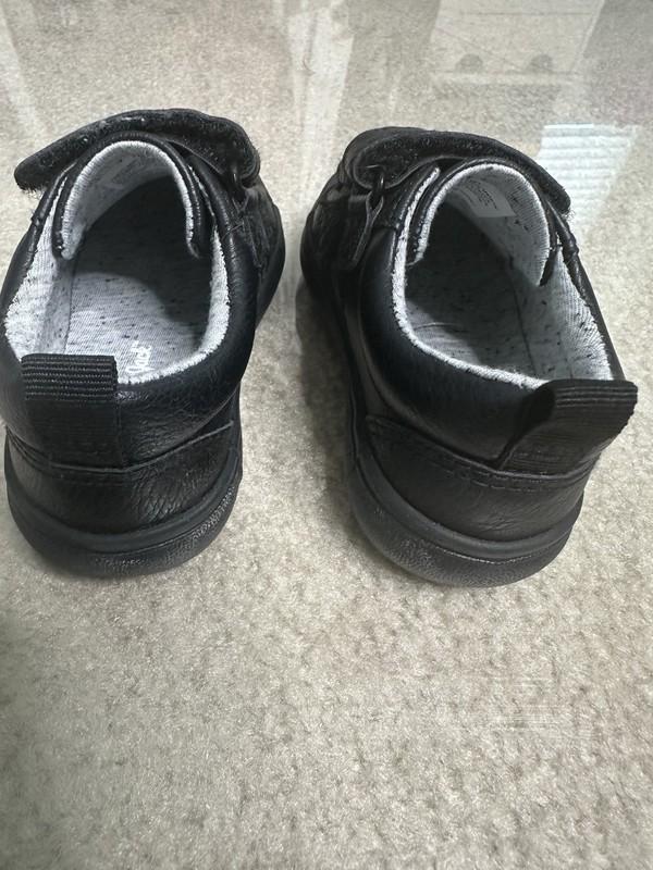 NWOB CAT & JACK DINO SNEAKERS BLACK INFANT TODDLER SZ 6