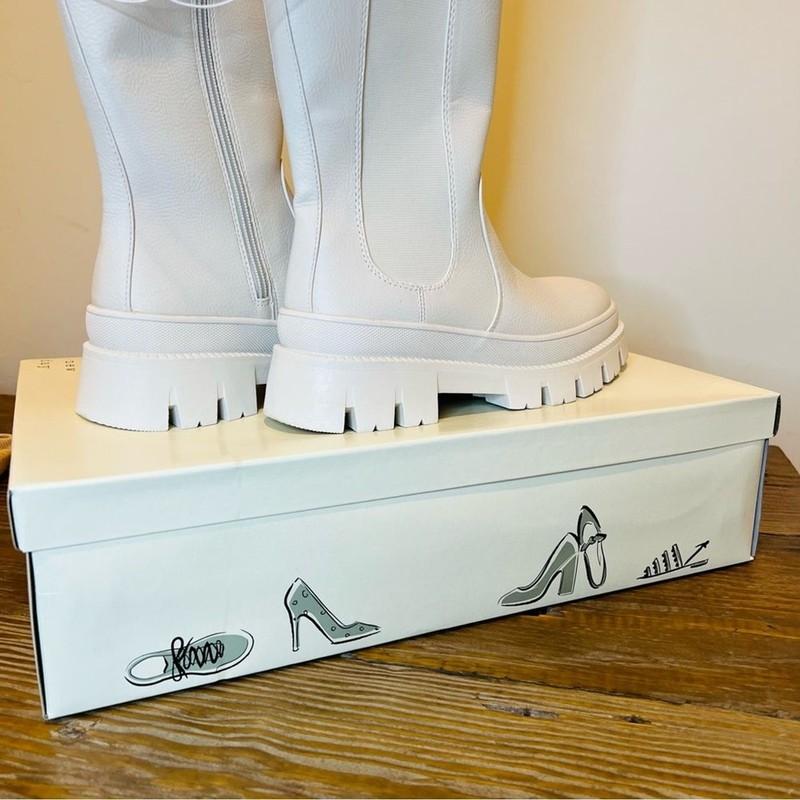 NWT A New Day Corene Tall Off White Boots Sz 8