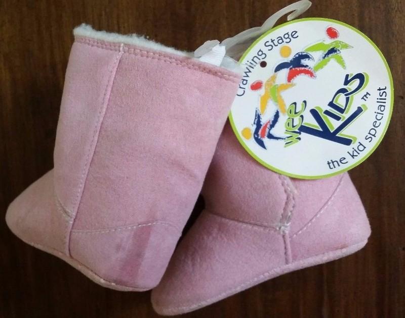 NWT Crawling Stage Wee Kids TM The Kid Specialist Pink Booties 3 ( 6-9 Mos)