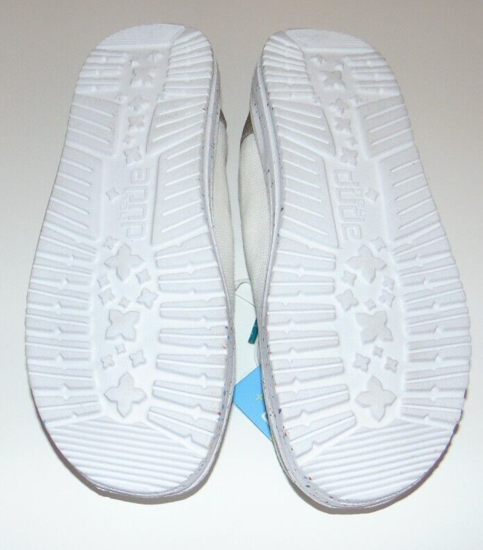 ~NWT Girls HEY DUDE Wendy Youth Disco White Sparkly Shoes Size Y2-L3 Cute FS:)~
